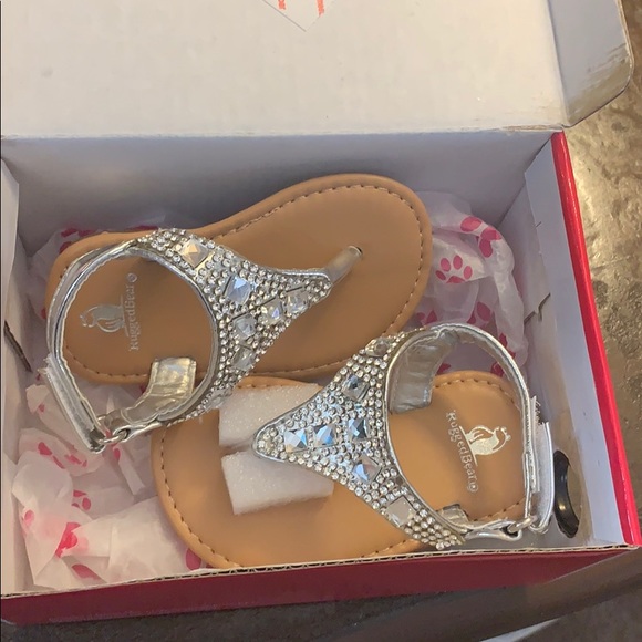 New in box baby sandals - Picture 4 of 7